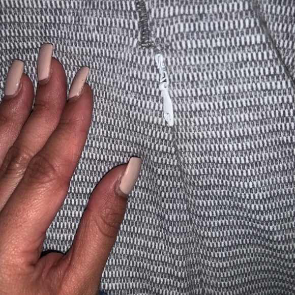 Lululemon Half Zip - Picture 2 of 3